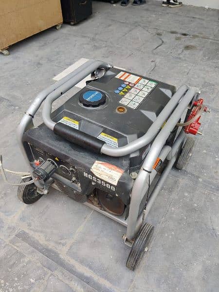 Hyundai Gasoline Generator 3 KW (HGS3500) 12