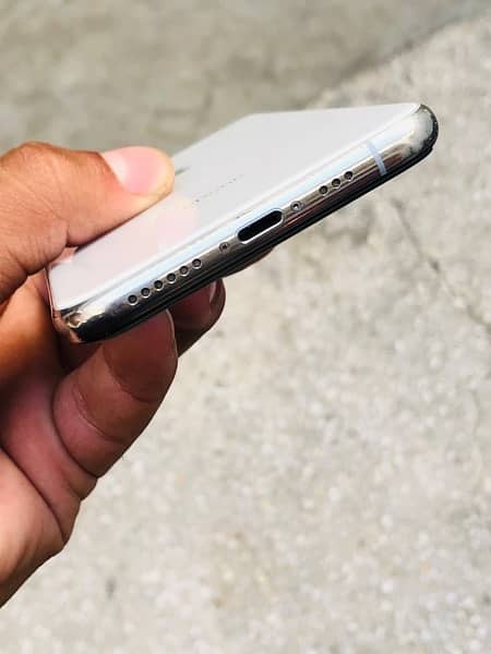 IPhone Xs PTA approved (dual sim) 3