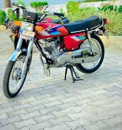 Honda 125 cc 2005 model only WhatsApp 03266809617