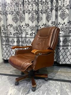 Heavy Duty President Chair for Personal & Office Use