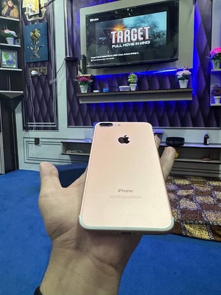 iPhone 7plus 128gb pta approved 1