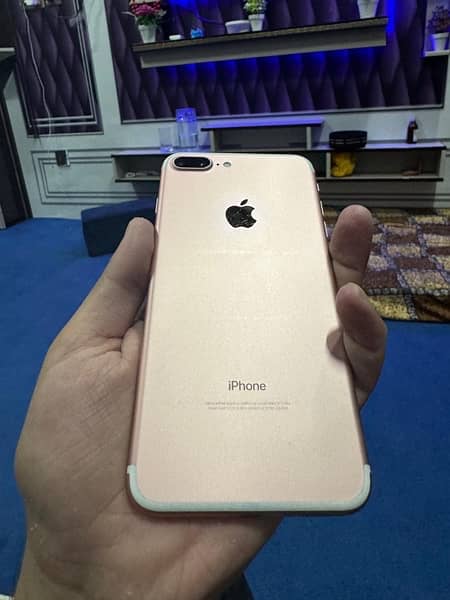 iPhone 7plus 128gb pta approved 3