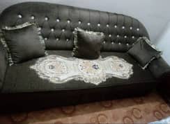 5 seater sofa Good and stylish looking