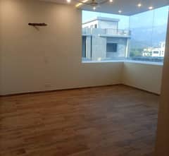 Upper Portion For rent In Rs. 90000