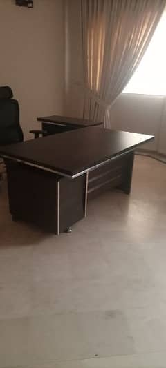 Office Table with Taiwan Chair