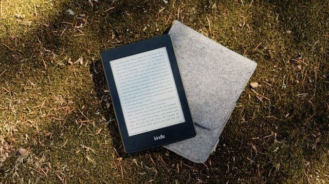 Amazon kindle Basic paperwhite book reader oasis scribe voyage 10th 11 0