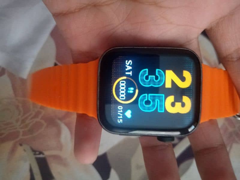 i8 pro max smart watch 1 scratch on screen 4