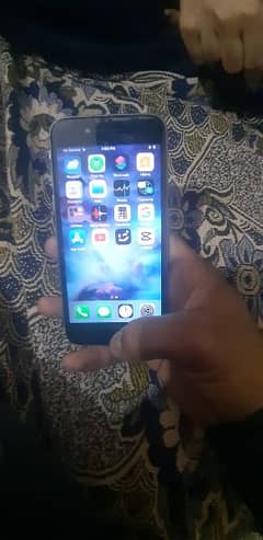 iphone 6s 32gb 10/8 condition all ok bus battery chang he