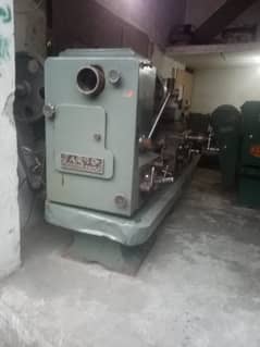 Lathe machine 8 foot all old or new machine are available