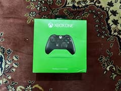 Xbox One Controller with Battery Pack