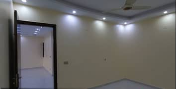 Upper Portion Of 240 Square Yards In Gulshan-e-Iqbal - Block 2 For rent
