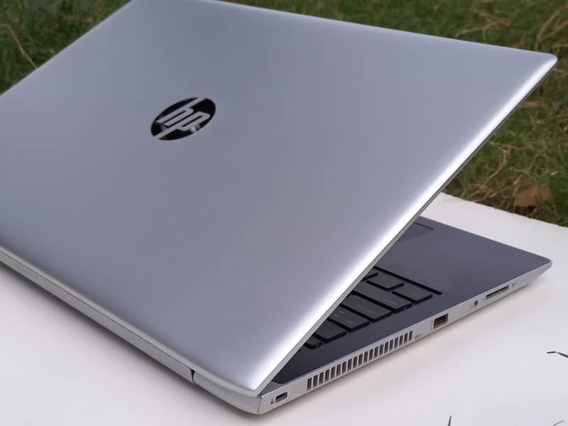 hp probook 450 g5 Core i5 8th gen 8gb ram 256gb ssd FHD 15.6" screen 4