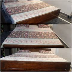 King size bed, iron stand
