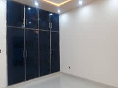 Spacious Upper Portion Is Available For rent In Ideal Location Of Gulshan-e-Ravi - Block G