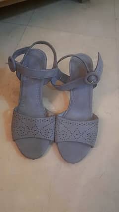 36 size heels