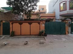 Stunning 10 Marla House In Marghzar Officers Colony Available