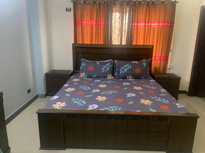 Dou le bed for Sale 1