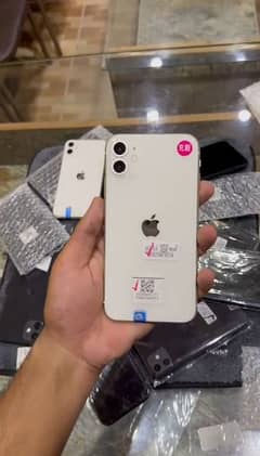 iPhone 11 Non PTA 64gb waterpack good condition