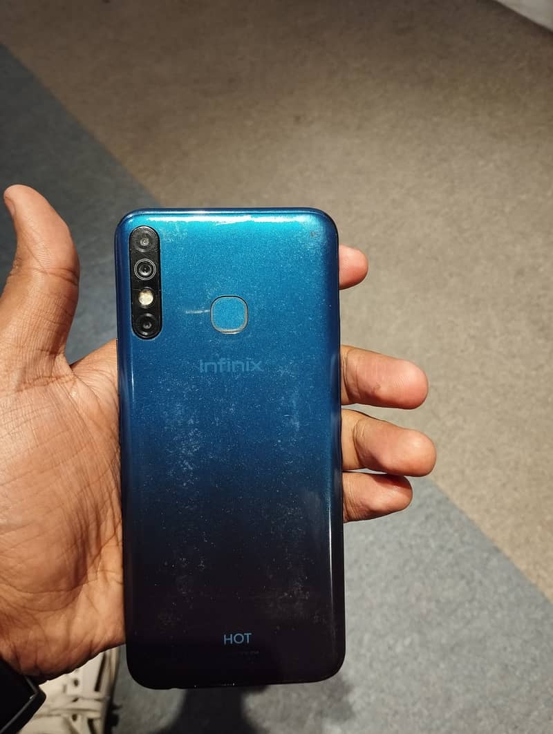 Infinix Hot 8 0