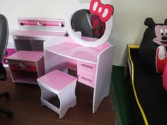 Hello Kitty Dressing Table for girls , Hello Kitty Table For Girls