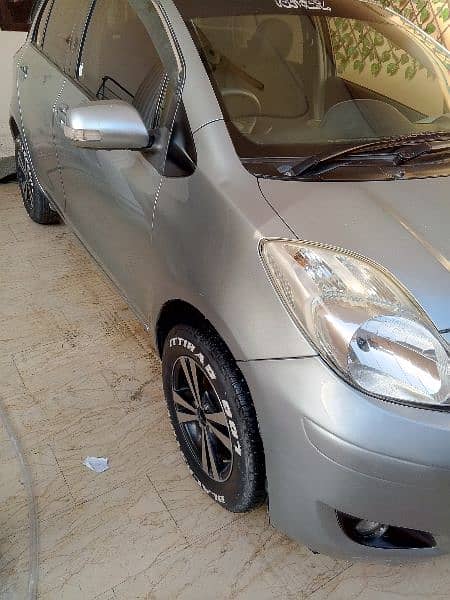 Toyota Vitz 2010 2