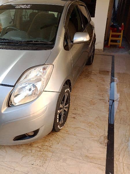 Toyota Vitz 2010 3