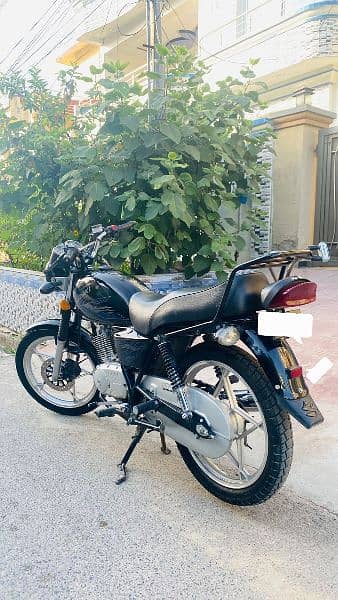 Suzuki 150 SE 2022 2