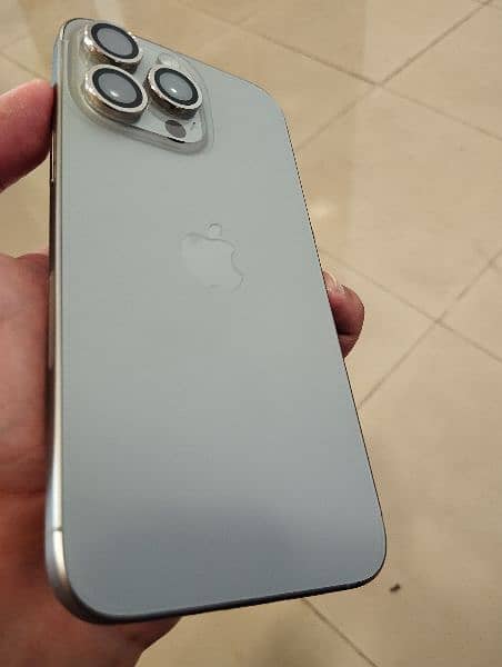 iPhone 15 pro max 256gb natural 1