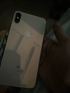iphone xs max non pta 64gb only back crack. battery health 76%