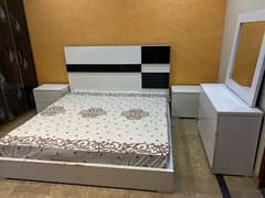 without matress Bed set used double