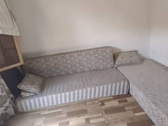 Sofa kum Bed