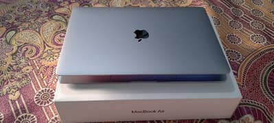 MacBook Air 114999, 8GB RAM