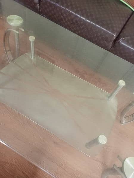 urgent sale. . tempered glass centre table+1 side table with covers 2