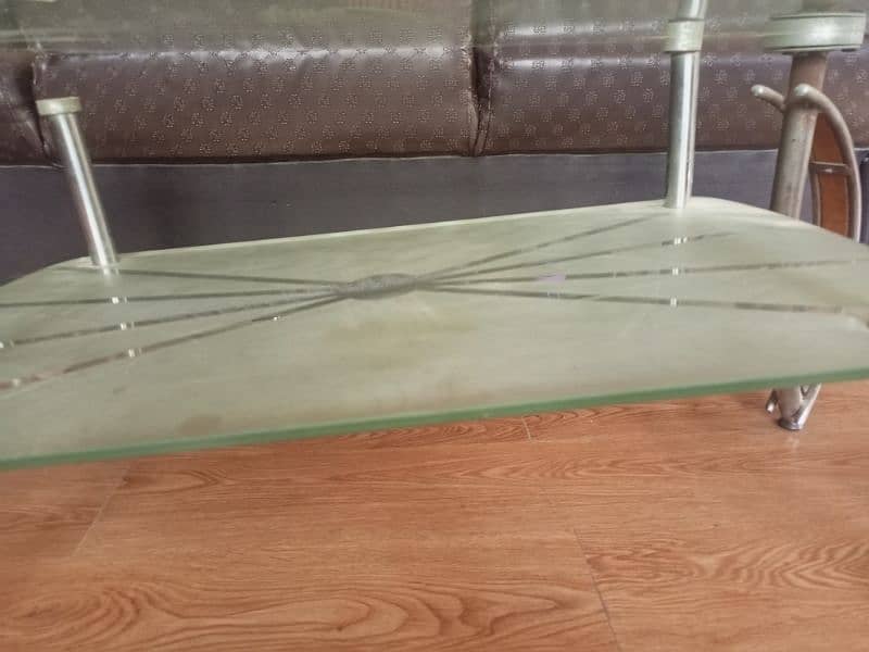 urgent sale. . tempered glass centre table+1 side table with covers 13