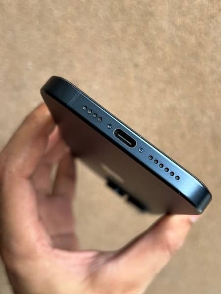 iPhone 15 pro max 256gb PTA approved 4