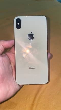 I phone Xsmax gold color 255gb pta approved