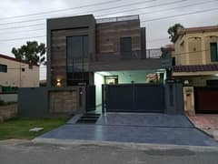 With Basement 5 Beds Modern Design House for Sale in Block EE DHA Phase 4 Lahore