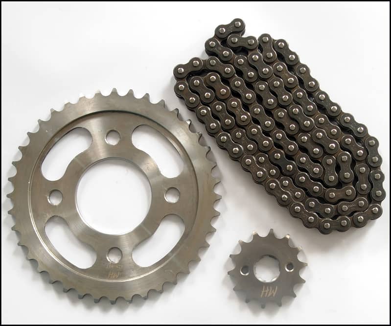 MH Chain & Spocket Kit For Pakistani Bikes(Honda,Suzuki,Yahma) 2