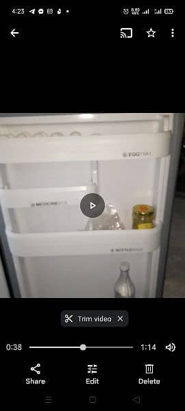 Almost brand new Refrigerator for Sale 3