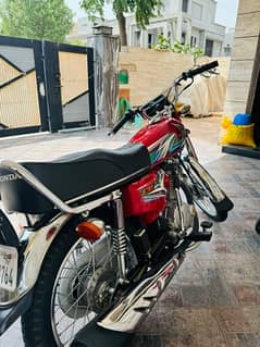 HONDA CG125 2023 MODEL RED COLOR