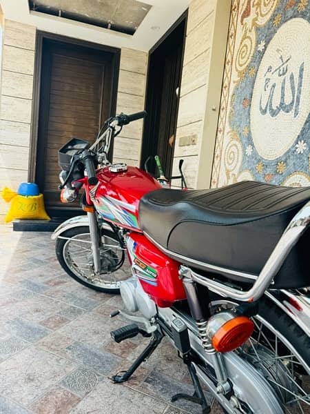 HONDA CG125 2023 MODEL RED COLOR 1