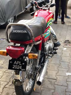 Honda CD 70 2023