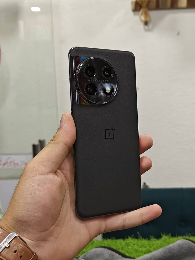 Oneplus 11 PTA Approved Mobile 1