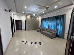 1 kanal beautiful upper portion available for rent in D Block DHA Phase 6, Lahore
