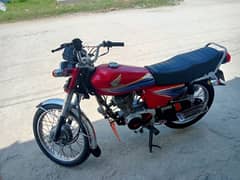 Honda 125 with complete documents