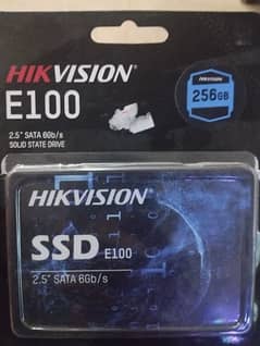 256 GB SSD
