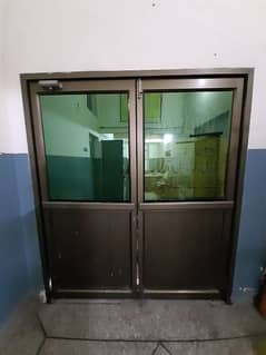 Alominium Door Lush Condition Good Door Fine Quality Reason able Price