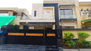 Centrally Located Prime Location House For sale In Punjab Coop Housing - Block A Available