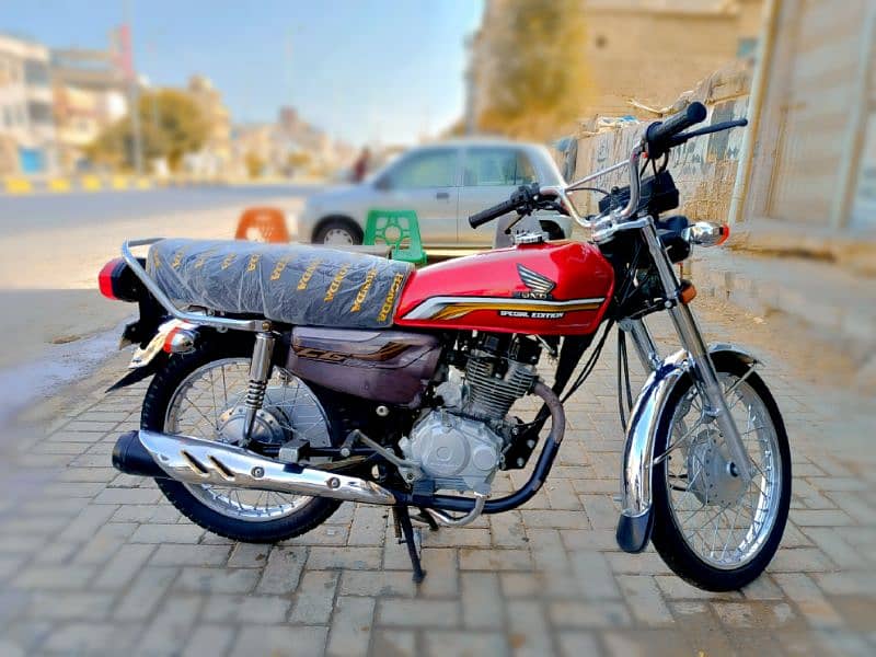 HONDA CG 125 SE 2019 Karachi no Special edition 5 gear 1