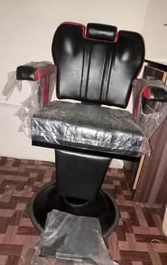 salon chair 10/10 condition